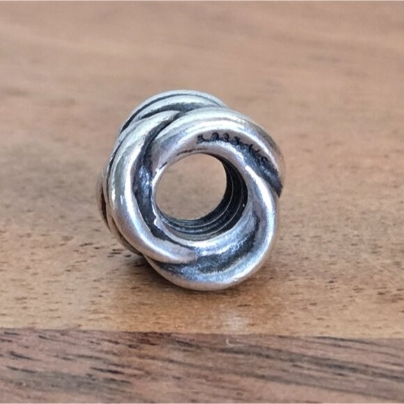 Pandora Sterling Silver Forget Me Knot Bracelet Charm Bead - Picture 2 of 2